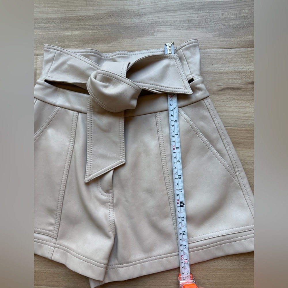 Women's Cream Tie-Waist Shorts - Picture 6 of 7